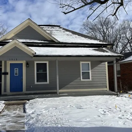 Buy this 4 bed house on 755 West 15th Street in Anderson, IN 46016