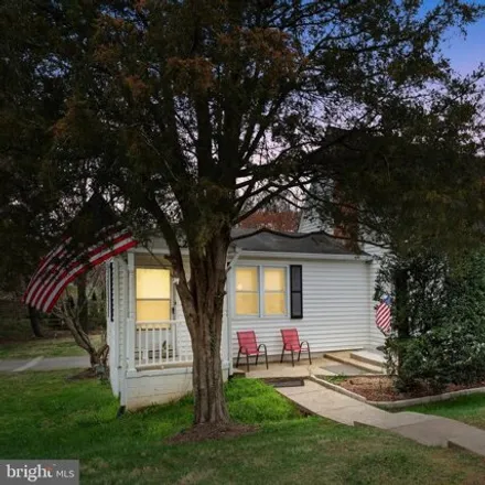 Buy this 3 bed house on 4704 Marymead Drive in Braddock, Fairfax County