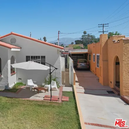 Buy this 4 bed house on 1233 East Maple Street in Adams Square, Glendale