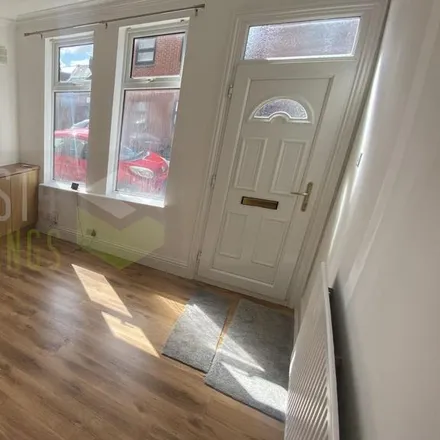 Rent this 2 bed townhouse on Lothair Road in Leicester, LE2 7QT