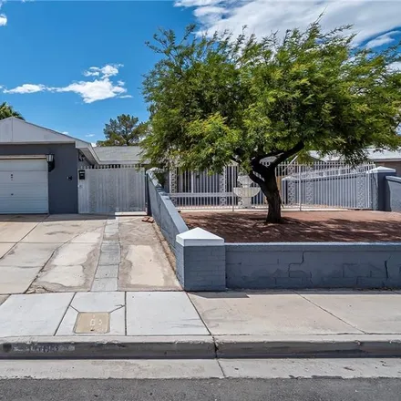 Buy this 3 bed house on 3610 Indios Avenue in Paradise, NV 89121