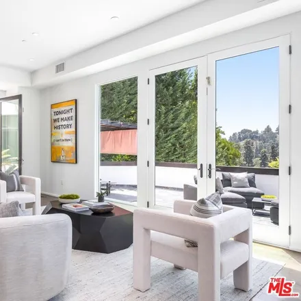 Image 9 - 1642 Lindacrest Drive, Beverly Hills, CA 90210, USA - House for sale