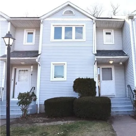 Rent this 2 bed house on 168 Oak Ridge Drive in Windsor Locks, CT 06096