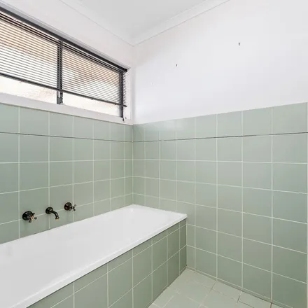 Image 6 - 2 Tweed Court, Werribee VIC 3030, Australia - Apartment for rent