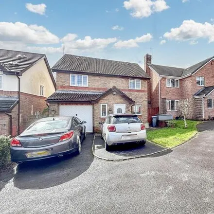 Buy this 4 bed house on Dean Court in Cwmbran, NP44 6EN