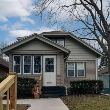 Buy this 3 bed house on 5549 North 33rd Street in Milwaukee, WI 53209