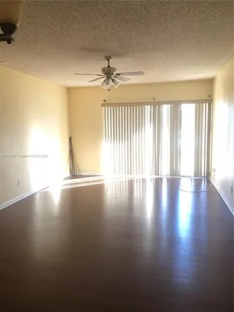Image 4 - West Atlantic Boulevard, Coral Springs, FL 33071, USA - Condo for rent