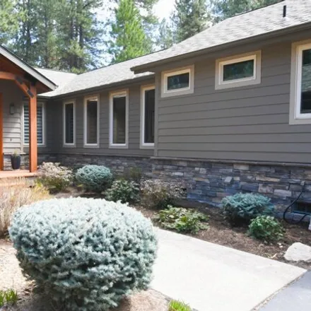 Buy this 3 bed house on 60648 Golf Village Loop in Deschutes County, OR 97702