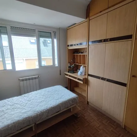 Rent this 3 bed apartment on Óscar in Rúa Fajardo, 15404 Ferrol