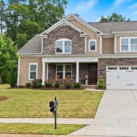 Buy this 4 bed house on 1211 39th Avenue Northeast in Hickory, NC 28601