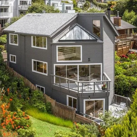 Buy this 4 bed house on 7-Eleven in Easterby Street, Sausalito