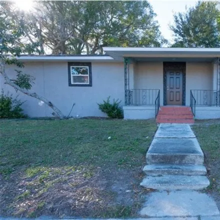 Buy this 4 bed house on 1324 North Webster Avenue in Lakeland, FL 33805