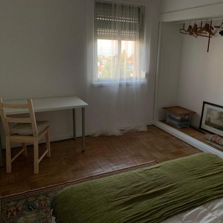 Rent this 2 bed room on unnamed road in 1800-125 Lisbon, Portugal
