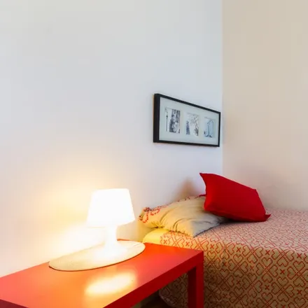 Rent this 4 bed room on Madrid in Colegio Público Emilia Pardo Bazán, Calle del Casino