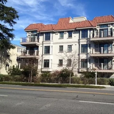 Rent this 2 bed apartment on Trinity Lutheran Church in El Camino Real, Burlingame