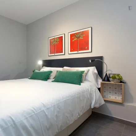 Rent this 1 bed apartment on Carrer de Violant d'Hongria Reina d'Aragó in 08001 Barcelona, Spain