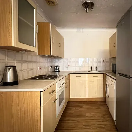 Image 3 - Earls Meade, Luton, LU2 7EY, United Kingdom - Apartment for rent