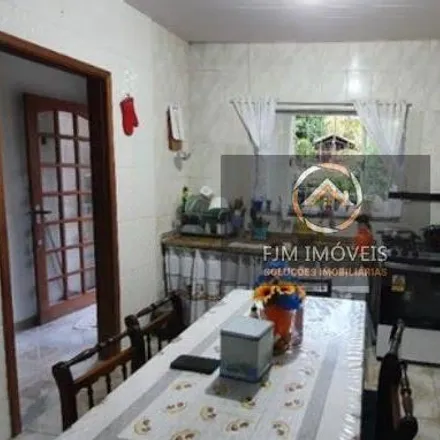 Buy this 6 bed house on Rua Trinta e Nove in Engenho do Mato, Niterói - RJ