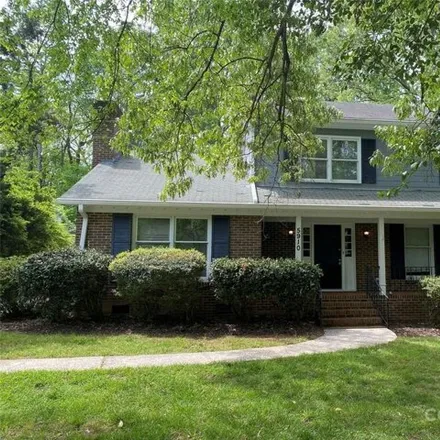 Image 2 - 5910 Grosner Place, Charlotte, NC 28211, USA - House for sale