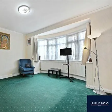 Buy this 3 bed townhouse on Carlyon Road in London, HA0 1HA