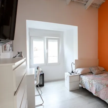 Rent this 5 bed room on Calle Félix Pizcueta in 1, 46100 Burjassot