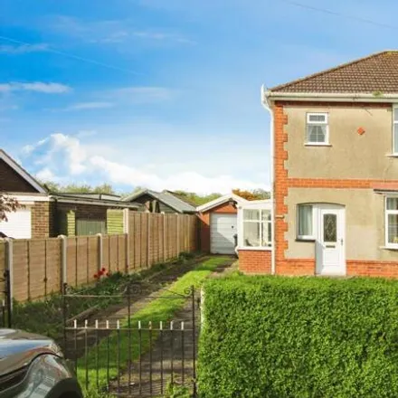Buy this 3 bed duplex on Town Road in Tetney, DN36 5LT