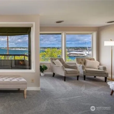 Buy this 3 bed condo on Cliffhouse Condominiums in 317 North State Street, Bellingham