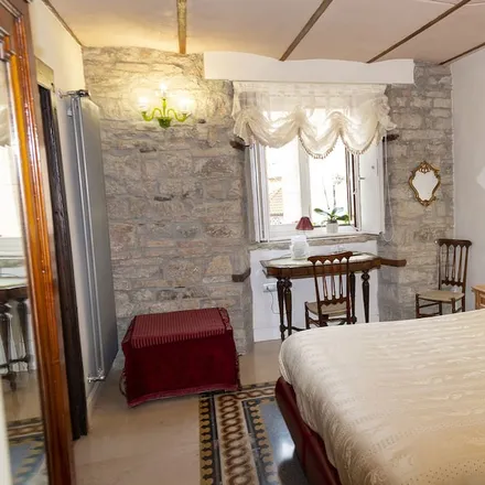 Rent this studio house on Piazza San Michele