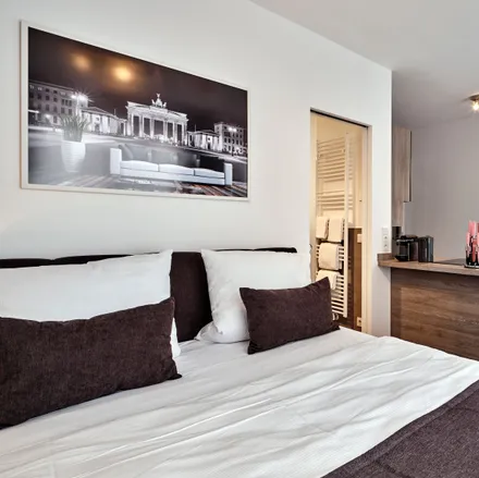 Rent this 1 bed apartment on Brunnenstraße 192 in 10119 Berlin, Germany