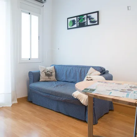 Rent this 2 bed apartment on 372 - Padilla 159 in Carrer de Ribes, 08001 Barcelona