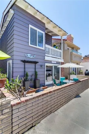 Image 3 - 110, 110 1/2 31st Street, Newport Beach, CA 92663, USA - Apartment for rent