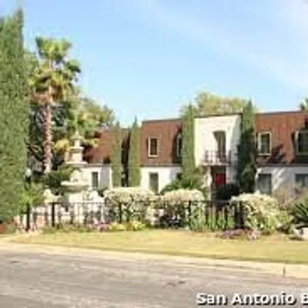 Rent this 4 bed house on 125 Laburnum Drive in San Antonio, TX 78209