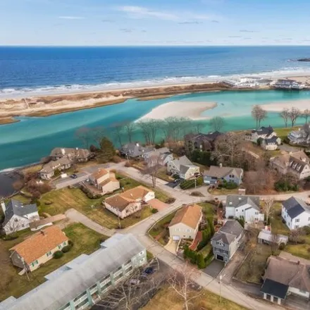Buy this 3 bed house on 52 Green Needle Lane in Ogunquit, ME 03907