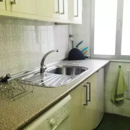 Rent this 3 bed apartment on Madrid in Calle de Fernán González, 52