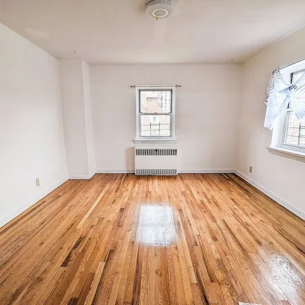 Image 7 - 108-49 63rd Avenue, New York, NY 11375, USA - Apartment for rent