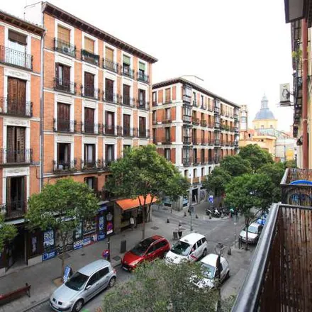 Image 2 - Marihuana Bronca Total, Plaza de Cascorro, 6, 28005 Madrid, Spain - Apartment for rent