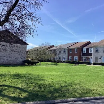 Buy this 3 bed condo on Hardesty Drive North in Columbus, OH 43223