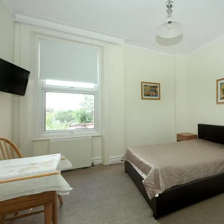Rent this studio apartment on High Street in London, W3 9QP