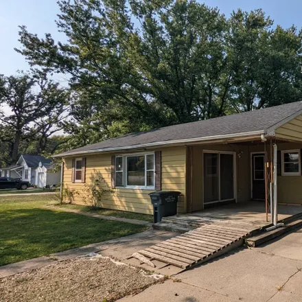 Buy this 2 bed house on 212 West South Street in Exira, Audubon County