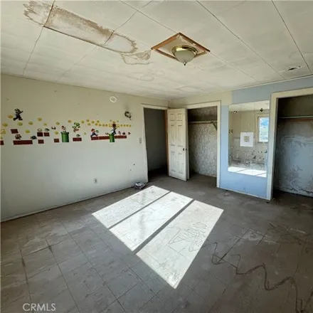 Image 3 - 12681 Waverly Avenue, Lucerne Valley, San Bernardino County, CA 92356, USA - House for sale