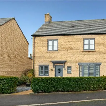Buy this 4 bed house on unnamed road in Moreton-in-Marsh, GL56 0GF