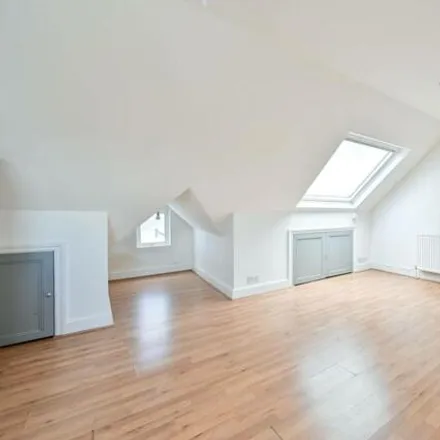 Buy this 1 bed apartment on Dumbarton Court in Brixton Hill, London