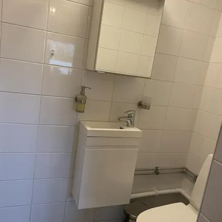 Rent this 2 bed apartment on Flyttblocksvägen 2 in 436 39 Gothenburg, Sweden