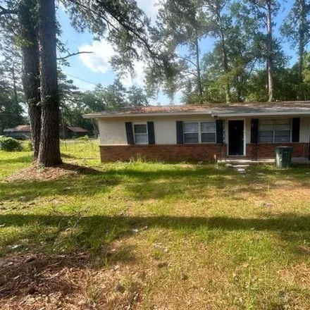 Rent this 4 bed house on 432 Dupont Dr in Tallahassee, Florida