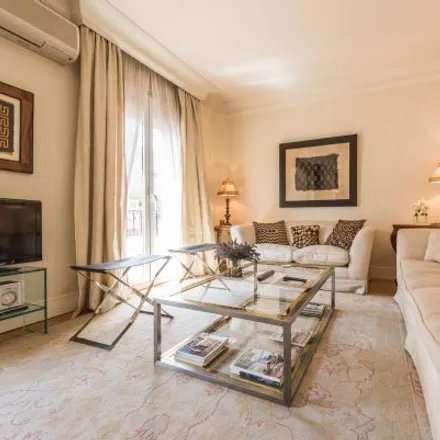 Rent this 2 bed apartment on La Saeta in Calle de Lagasca, 28001 Madrid