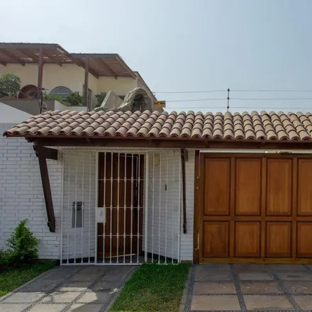 Image 1 - Wong, La Molina Avenue, La Molina, Lima Metropolitan Area 15026, Peru - House for sale
