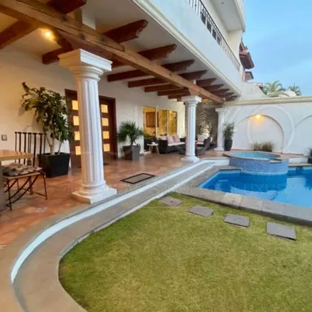 Rent this 6 bed house on Privada Antinea in Primavera, 62330 Cuernavaca