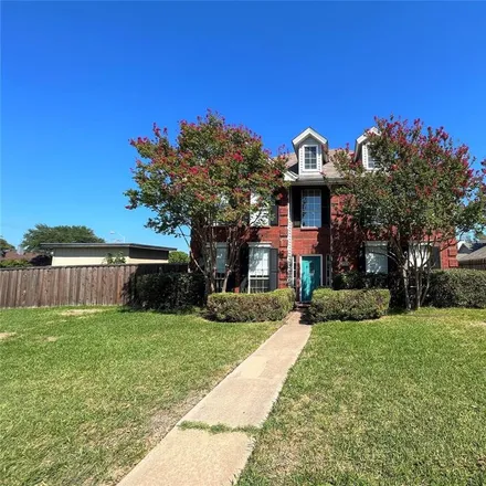 Rent this 3 bed house on 6926 Wickliff Trail in Plano, TX 75023