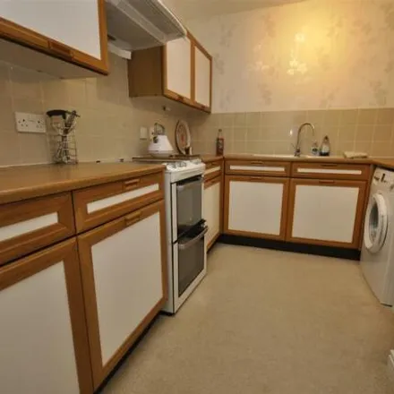 Image 3 - Binswood Avenue, Royal Leamington Spa, CV32 5TH, United Kingdom - Room for rent