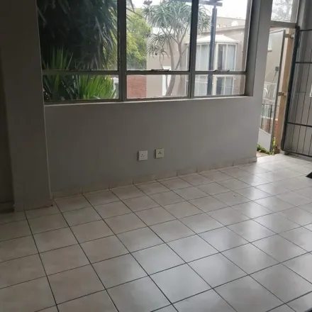 Image 7 - unnamed road, Rossmore, Johannesburg, 2001, South Africa - Apartment for rent